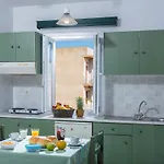 Hello Golden Sun Center Apts * Hersonissos (Crete)